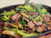Sliced Lamb and Spring Onion